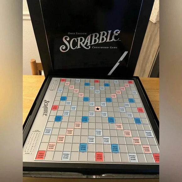 Scrabble Other - Scrabble Crossword Puzzle Game:Onyx Edition,Rotating Gameboard,Complete